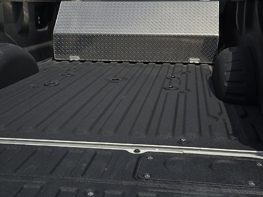 Used 2026 Ford F350 Platinum AWD/4WD image 8