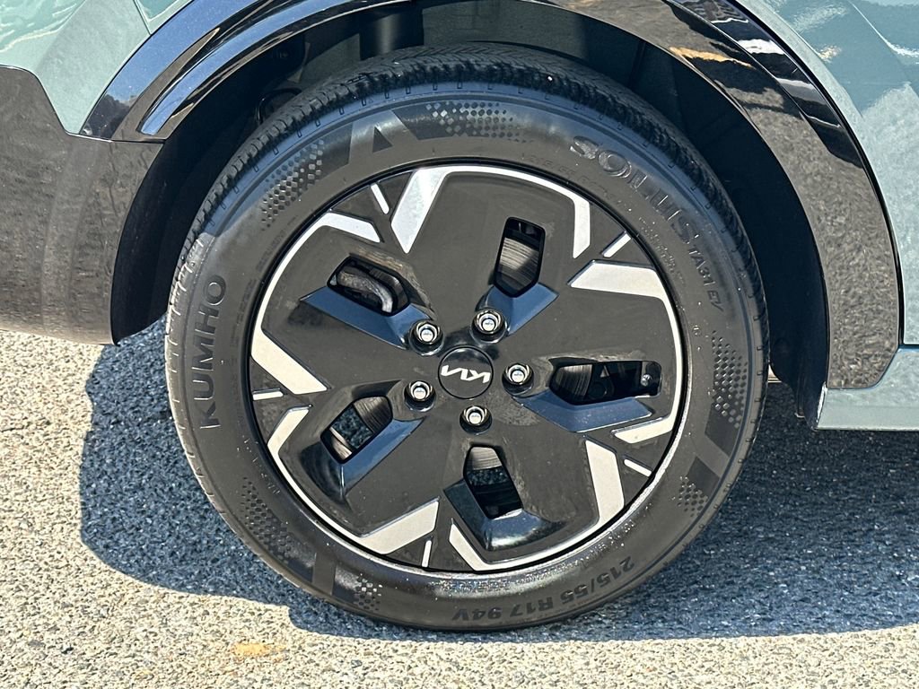 Certified 2023 Kia Niro Wind w/ Wind Preserve Package FWD image 8