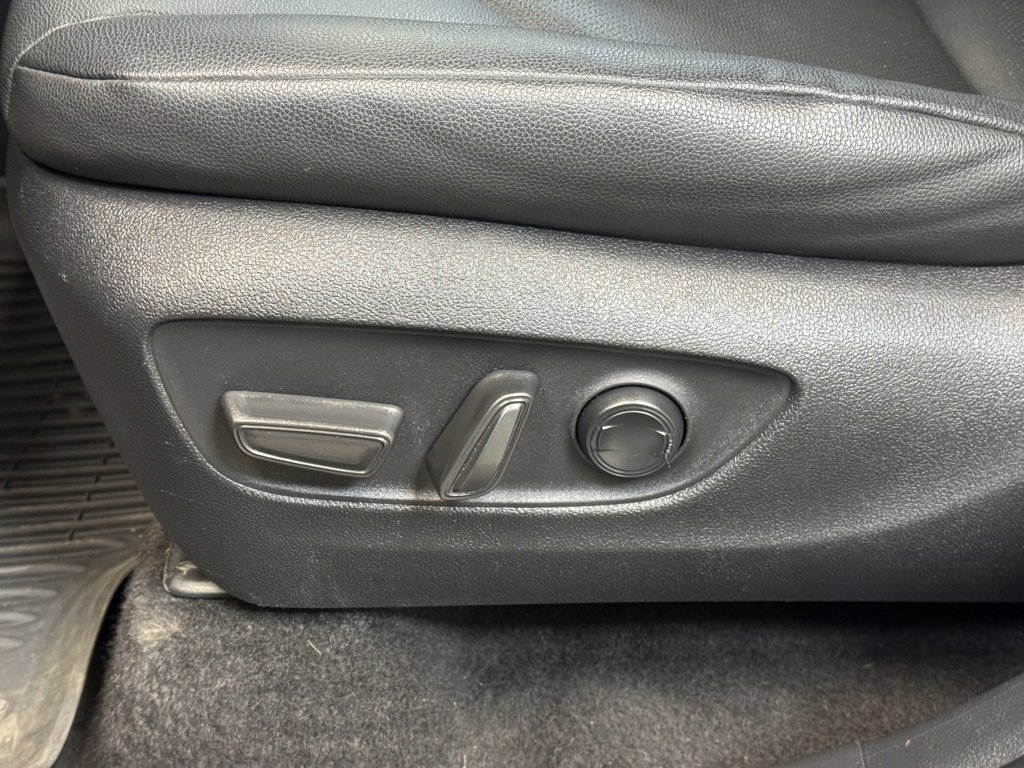 Used 2024 Toyota Grand Highlander XLE image 10