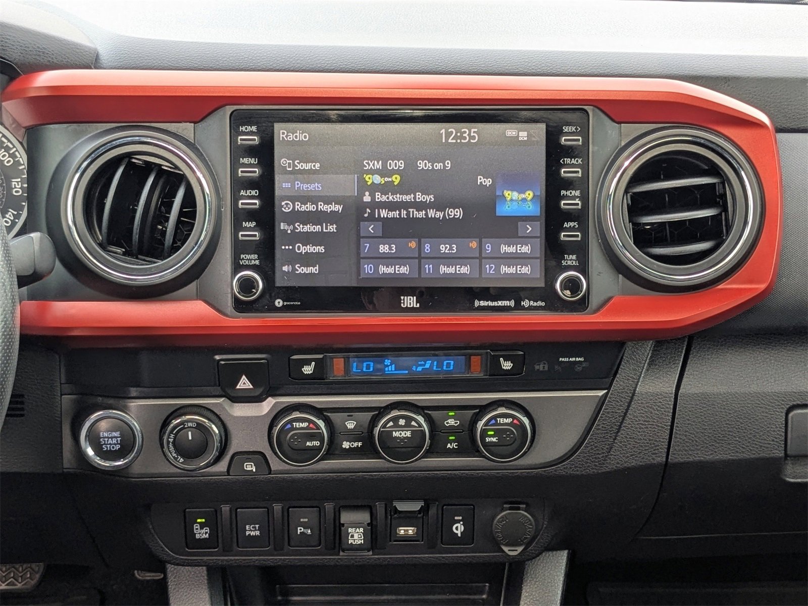 Used 2020 Toyota Tacoma TRD Off-Road image 18