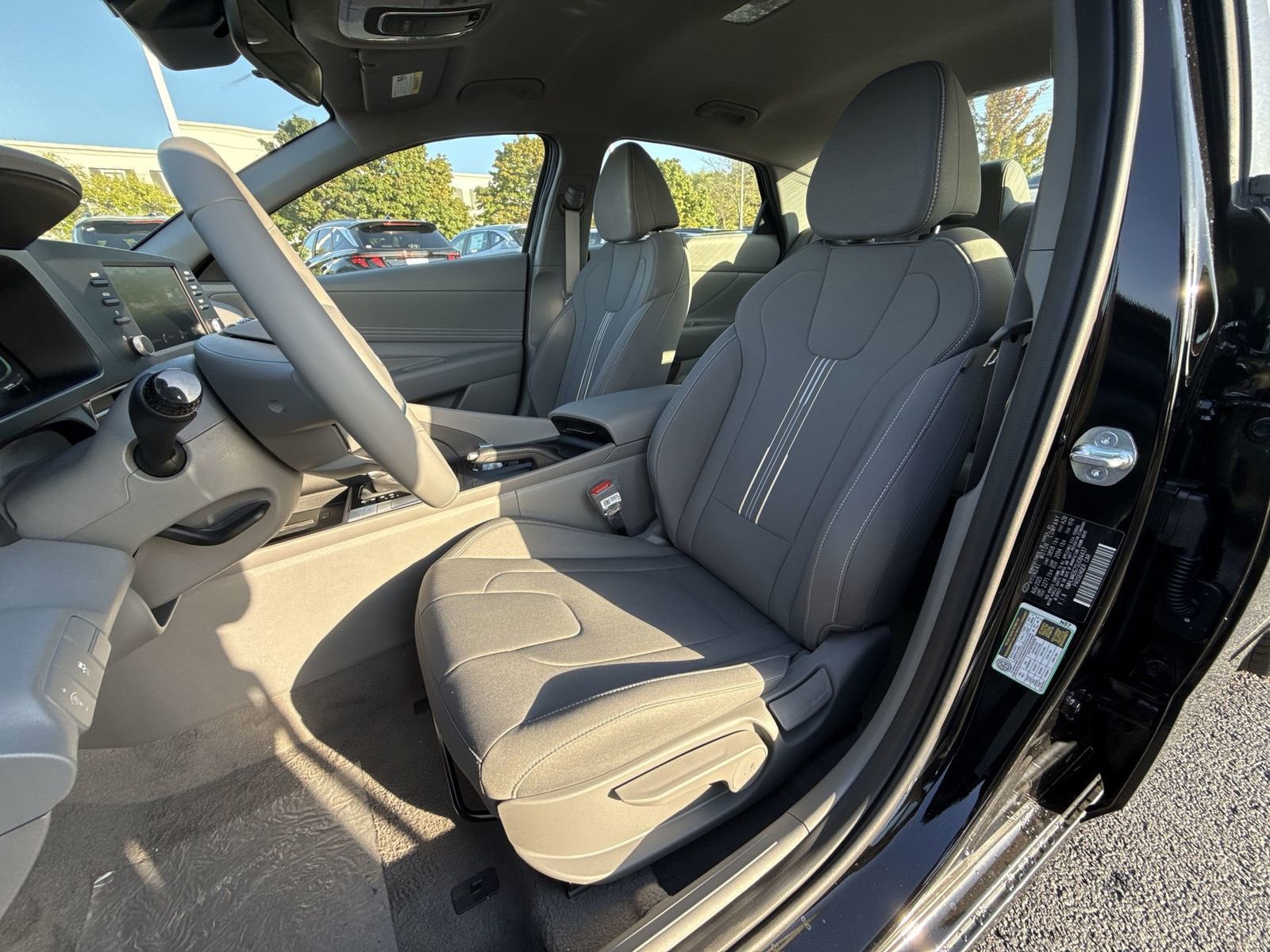 New 2025 Hyundai Elantra Sport w/ Cargo Package image 12