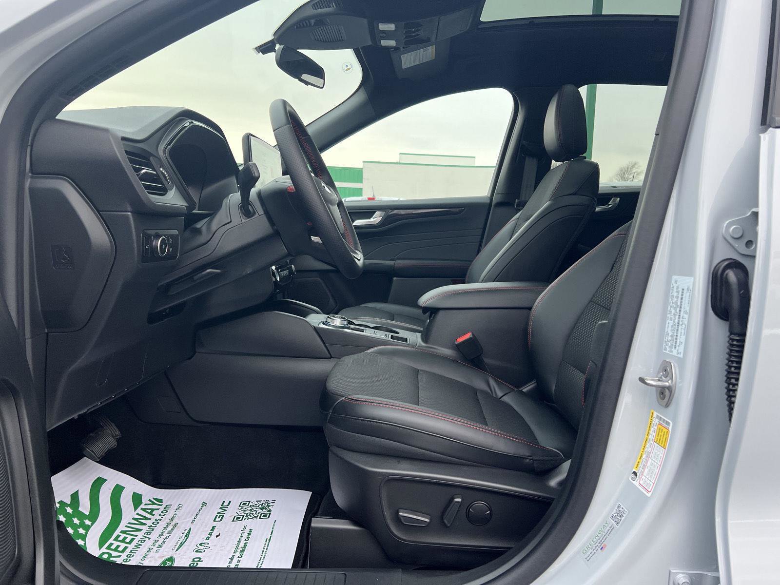 New 2026 Ford Escape ST-Line Select w/ Equipment Group 401A image 18