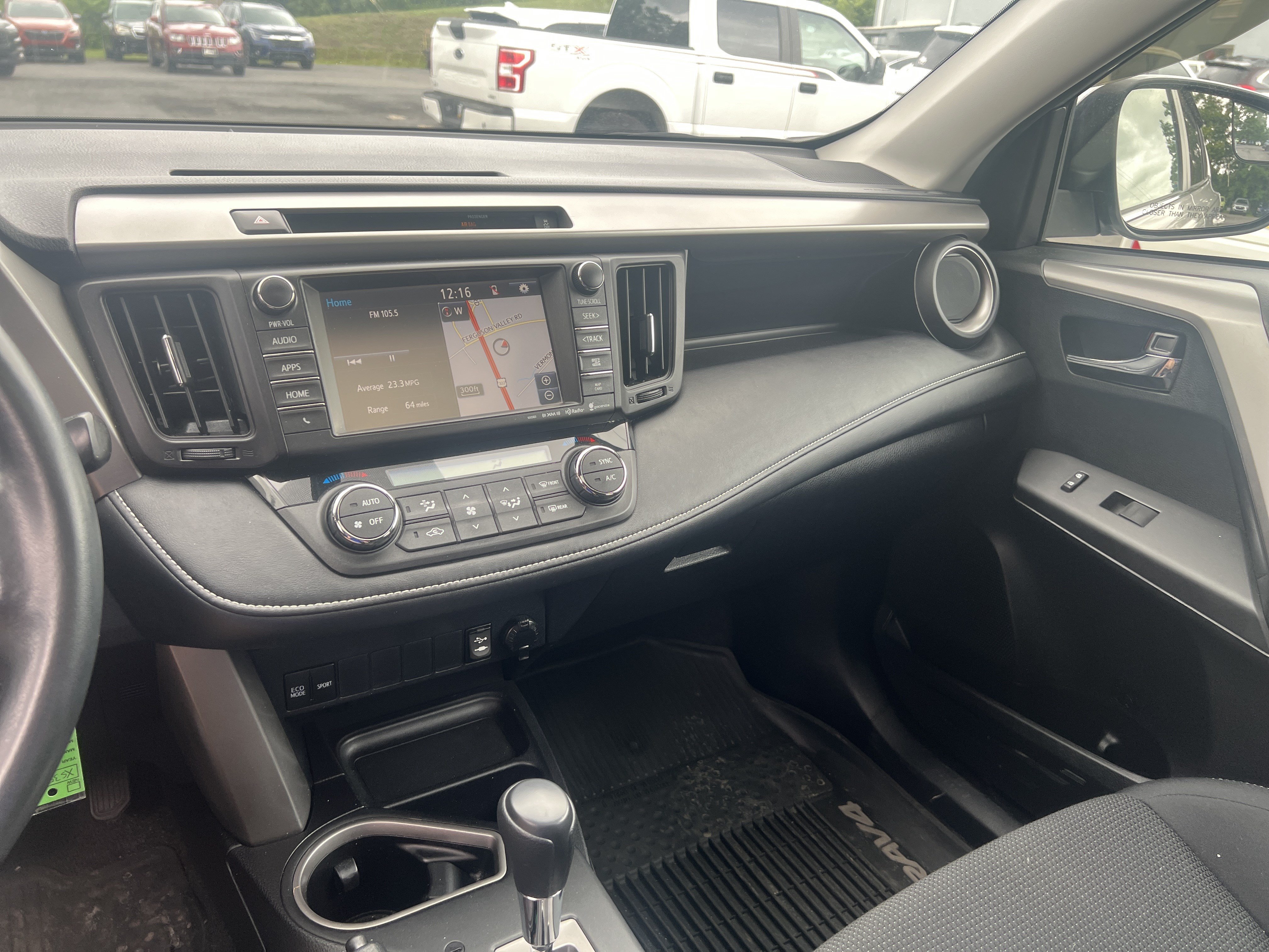 Used 2016 Toyota RAV4 XLE w/ Protection Package AWD/4WD image 22