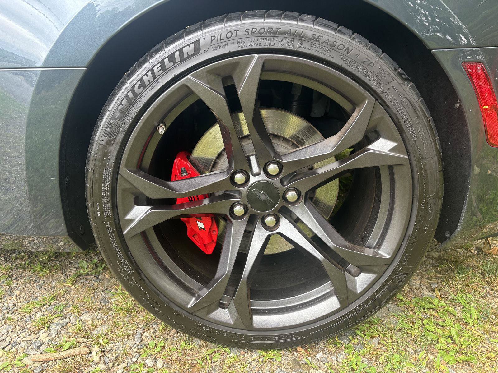 Used 2019 Chevrolet Camaro SS RWD image 28