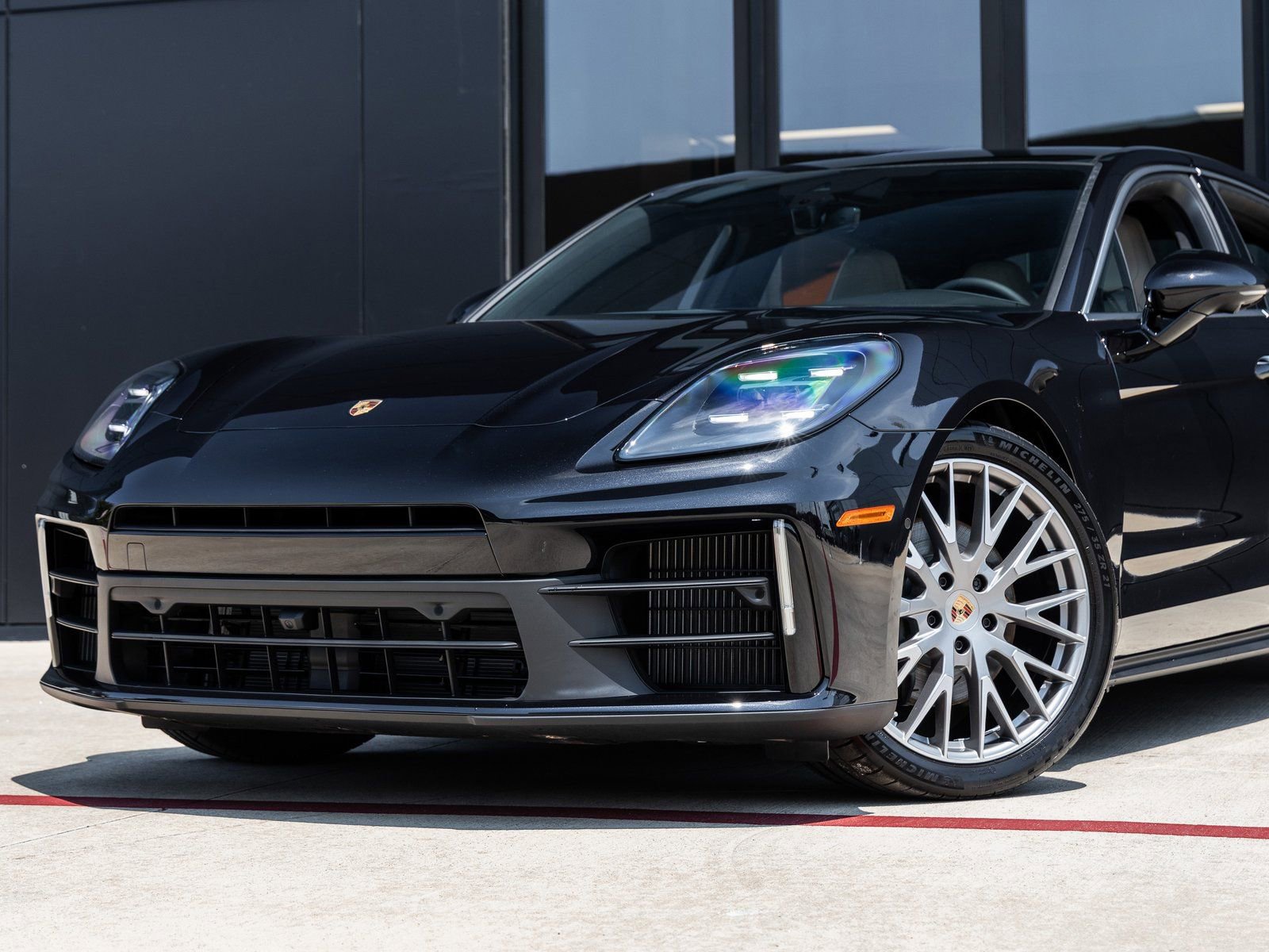 Certified 2025 Porsche Panamera image 7