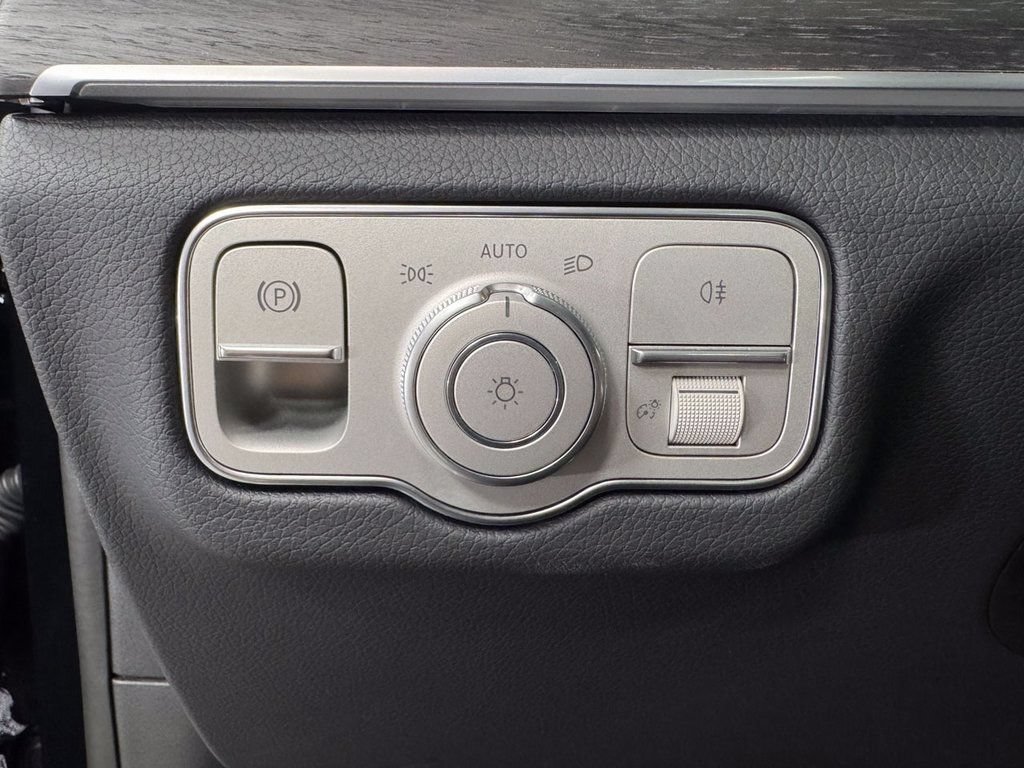 Used 2026 Mercedes-Benz GLE 350 4MATIC image 10