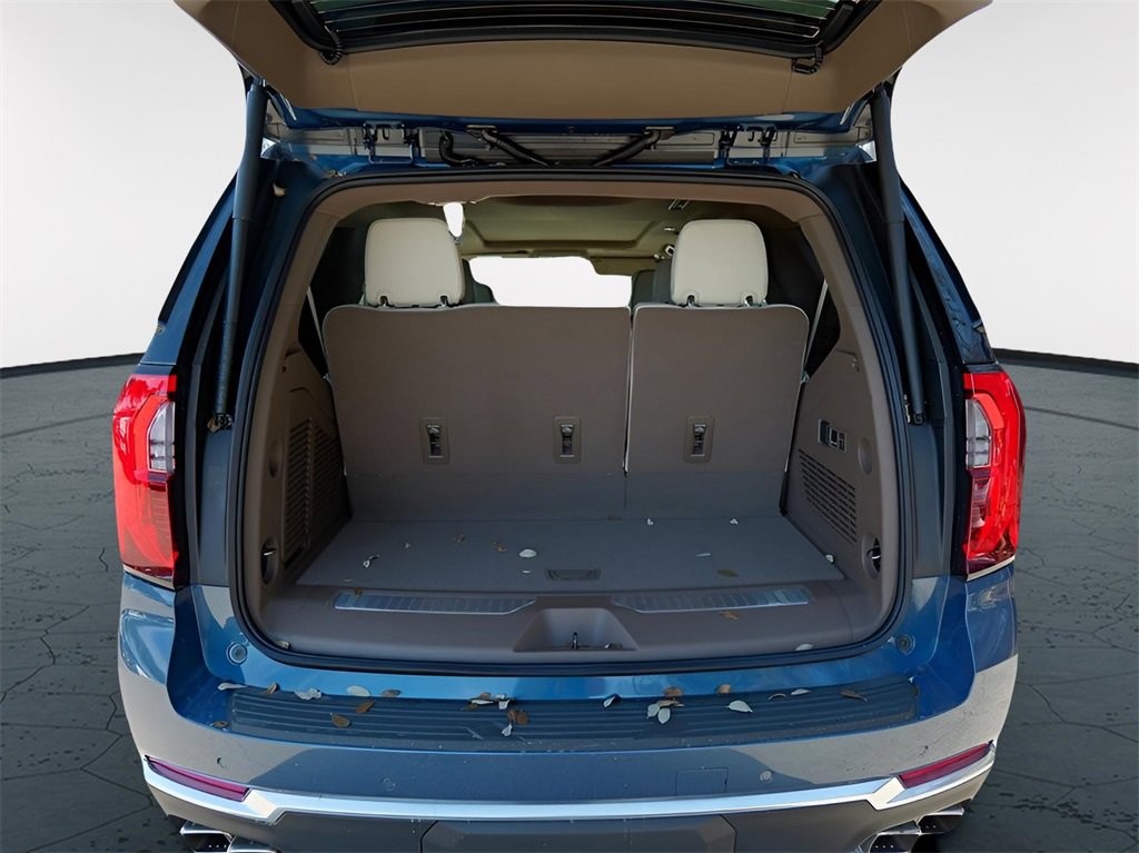 New 2026 GMC Yukon Denali w/ Sun & Power Step Package image 28