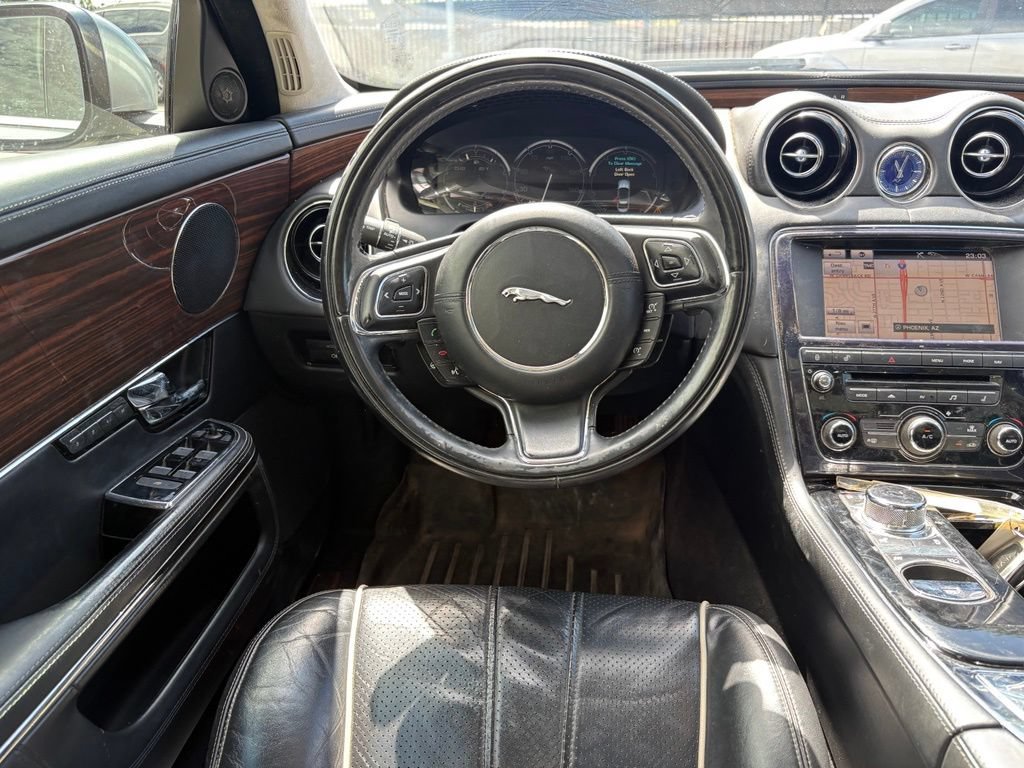 Used 2012 Jaguar XJ L RWD image 6