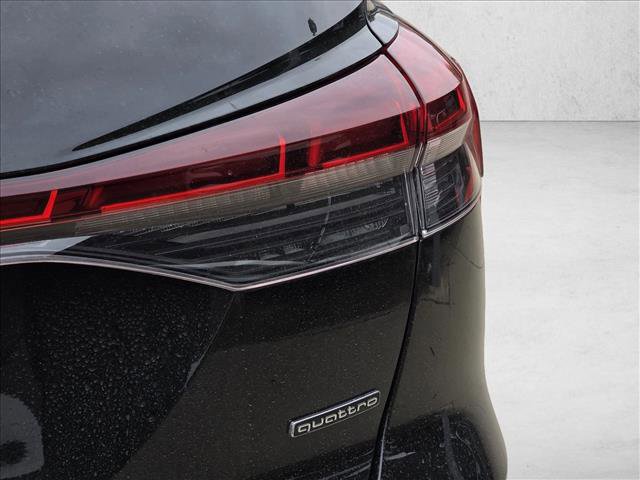 Certified 2022 Audi Q4 e-tron Prestige image 12