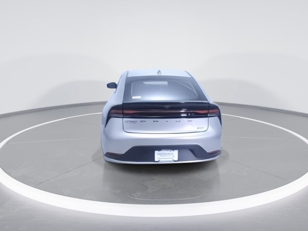 Used 2023 Toyota Prius LE FWD image 7