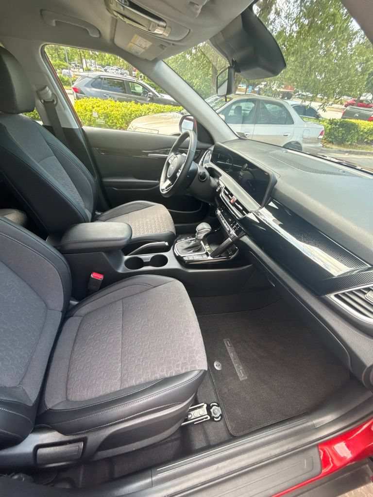 Certified 2025 Kia Seltos S AWD/4WD image 25