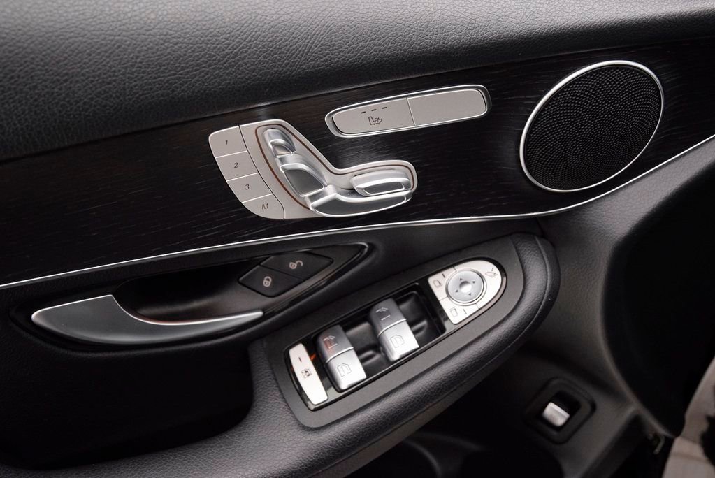 Used 2021 Mercedes-Benz GLC 300 image 20