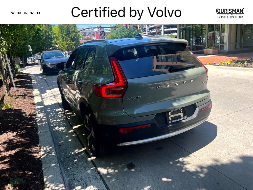 Certified 2023 Volvo XC40 B5 Plus w/ Protection Package Premier AWD/4WD image 7