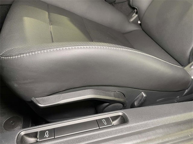 Certified 2025 Porsche 718 Boxster image 18