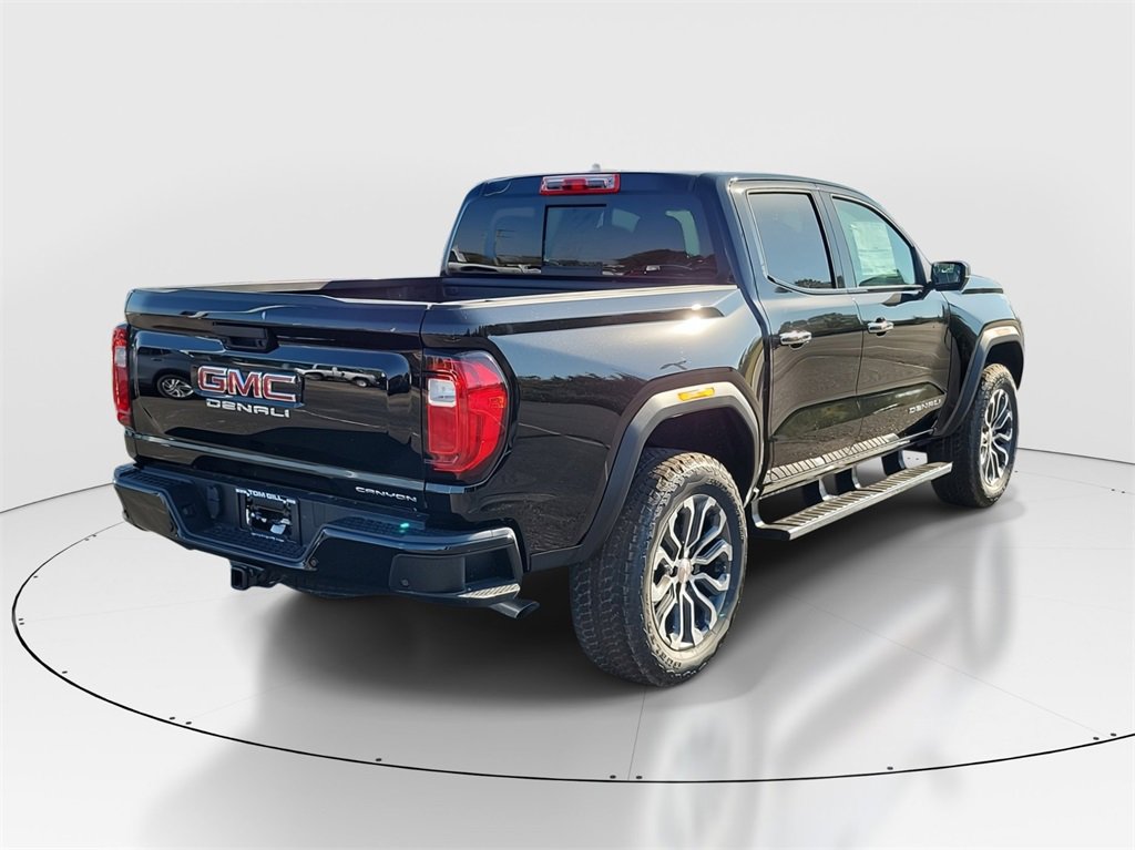 New 2026 GMC Canyon Denali image 3