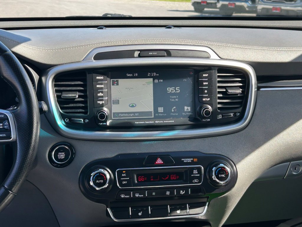 Used 2020 Kia Sorento SX FWD image 12