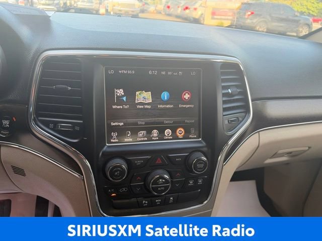 Used 2014 Jeep Grand Cherokee Limited w/ Luxury Group II AWD/4WD image 17