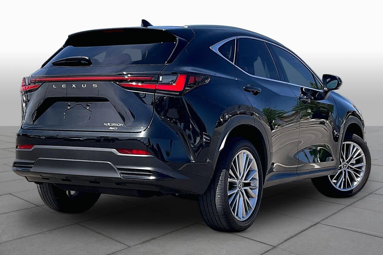 Used 2024 Lexus NX 350h AWD w/ Vision Package image 12