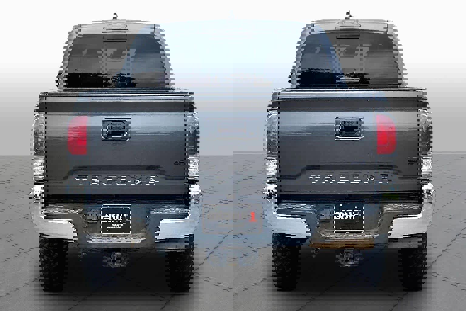 Used 2020 Toyota Tacoma TRD Off-Road AWD/4WD image 5