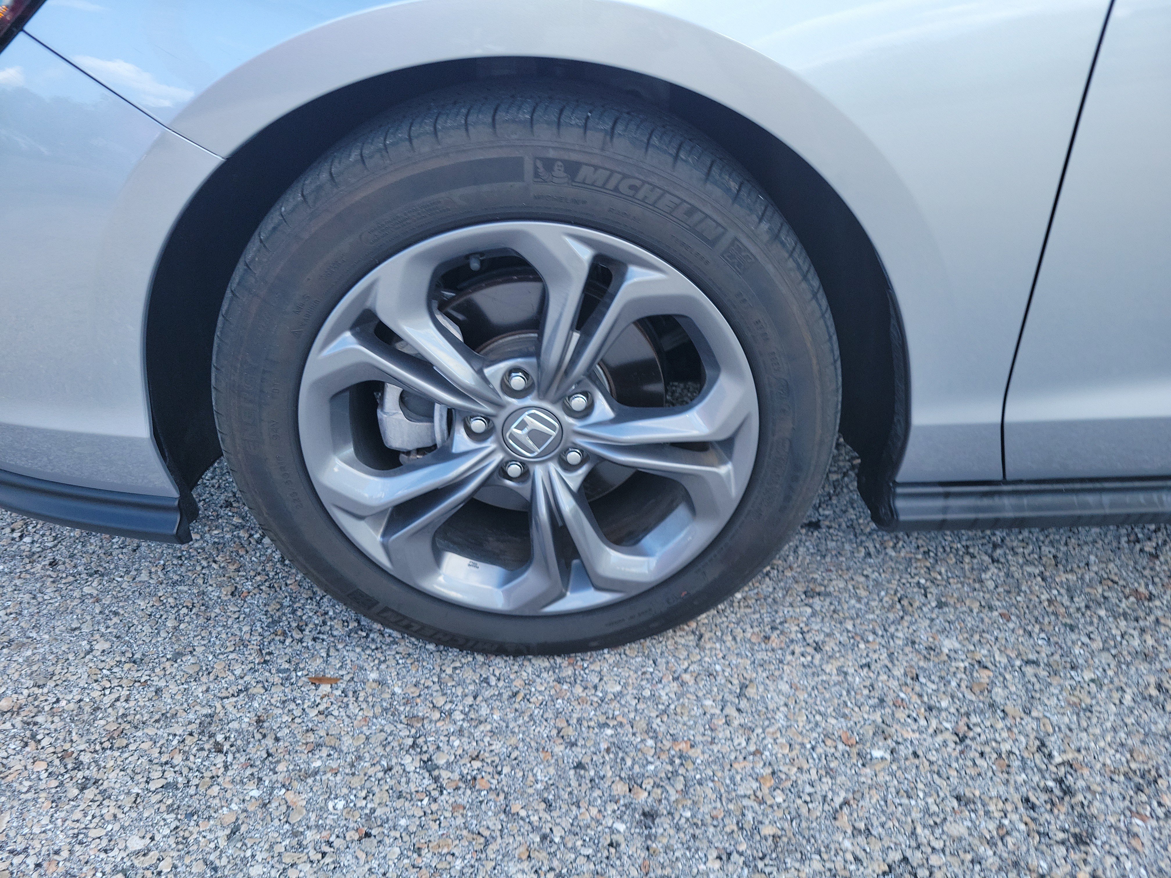 Used 2024 Honda Accord EX image 10