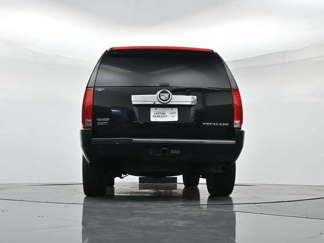 Used 2011 Cadillac Escalade Luxury AWD/4WD image 45