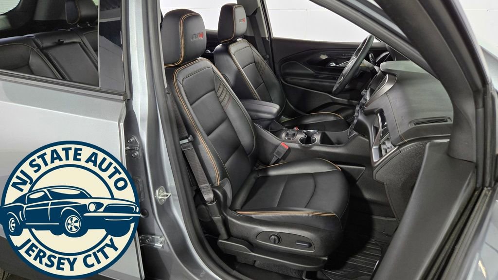 Used 2023 GMC Terrain AT4 image 35