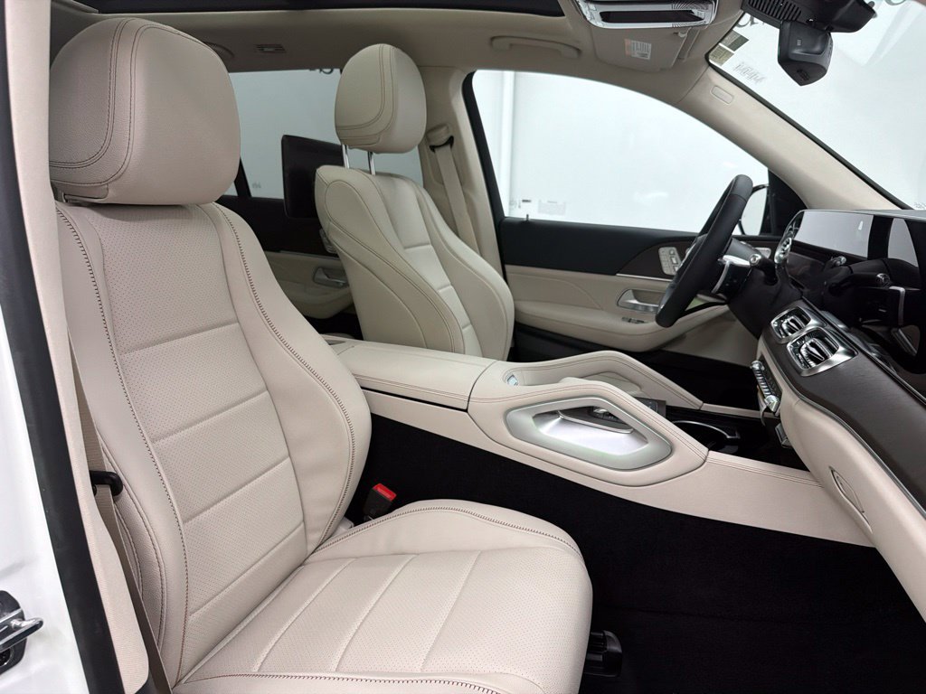 New 2027 Mercedes-Benz GLS 450 4MATIC image 33