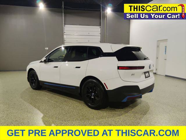 Used 2024 BMW iX xDrive50 AWD/4WD image 6