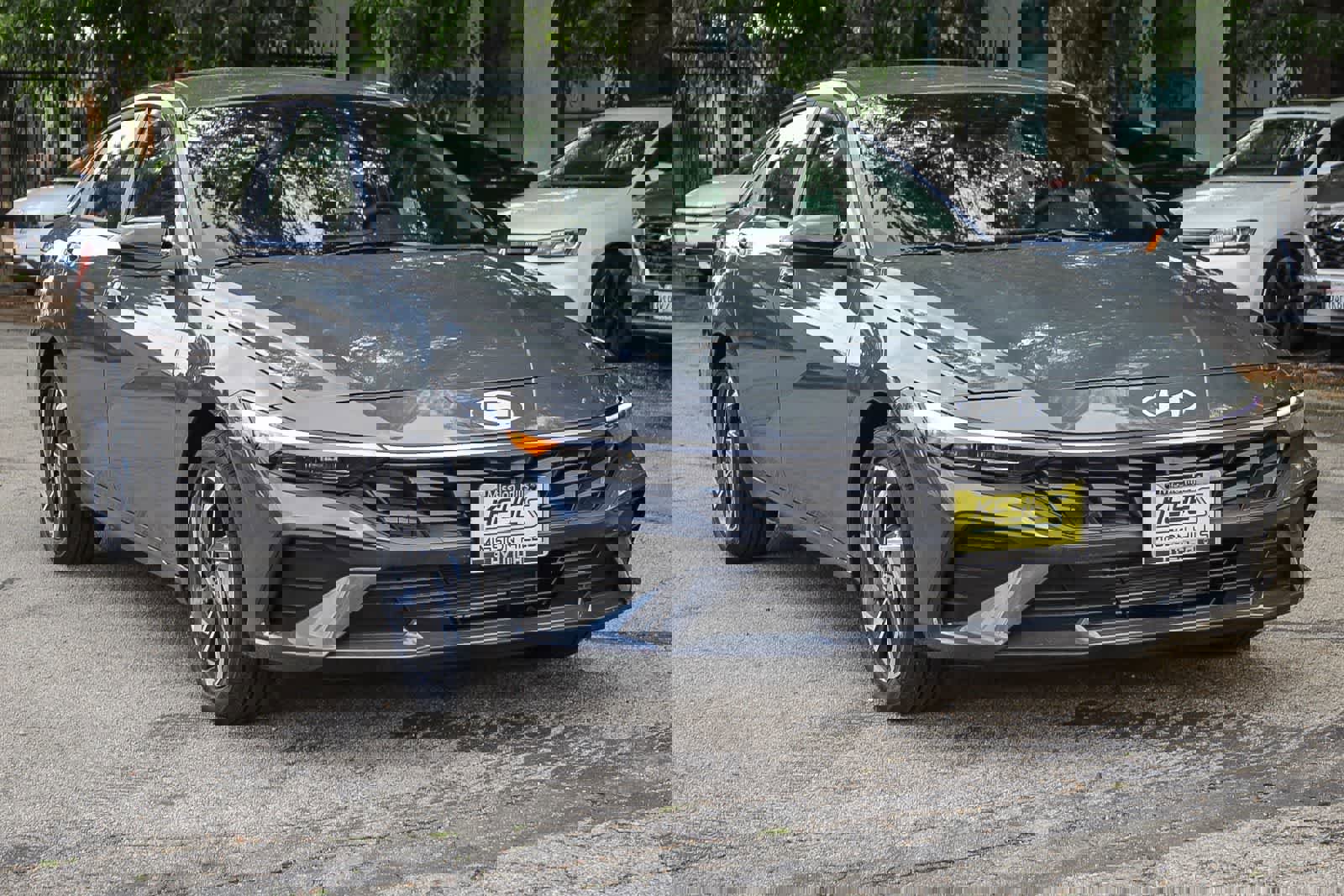 New 2025 Hyundai Elantra Sport image 3