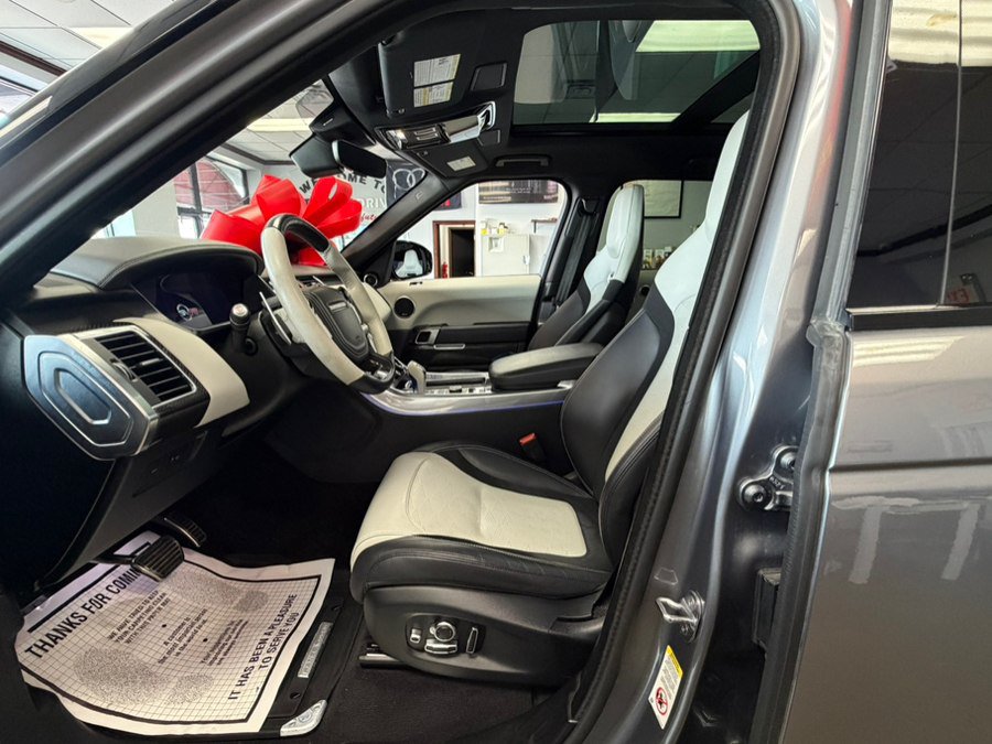 Used 2022 Land Rover Range Rover Sport SVR AWD/4WD image 46