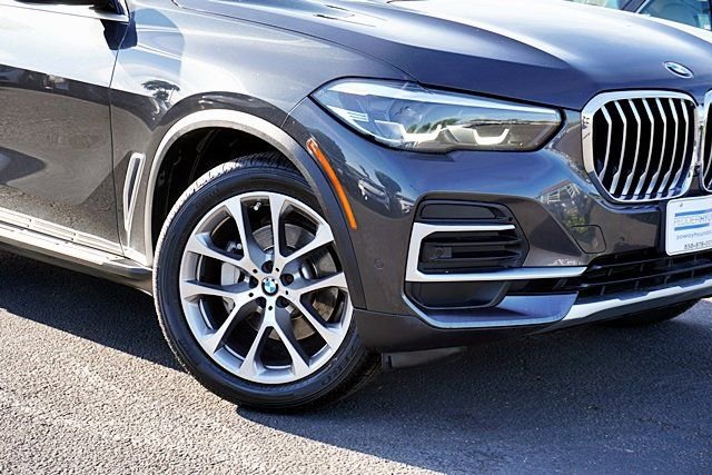 Used 2023 BMW X5 xDrive40i image 4