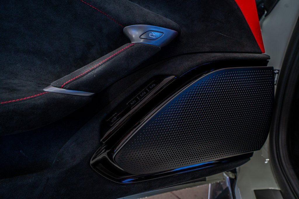 Used 2023 Ferrari Roma image 34