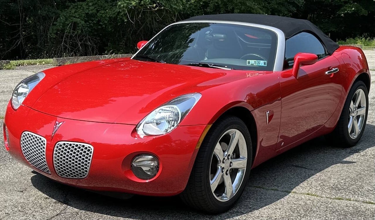 Used 2006 Pontiac Solstice Convertible w/ Premium Package