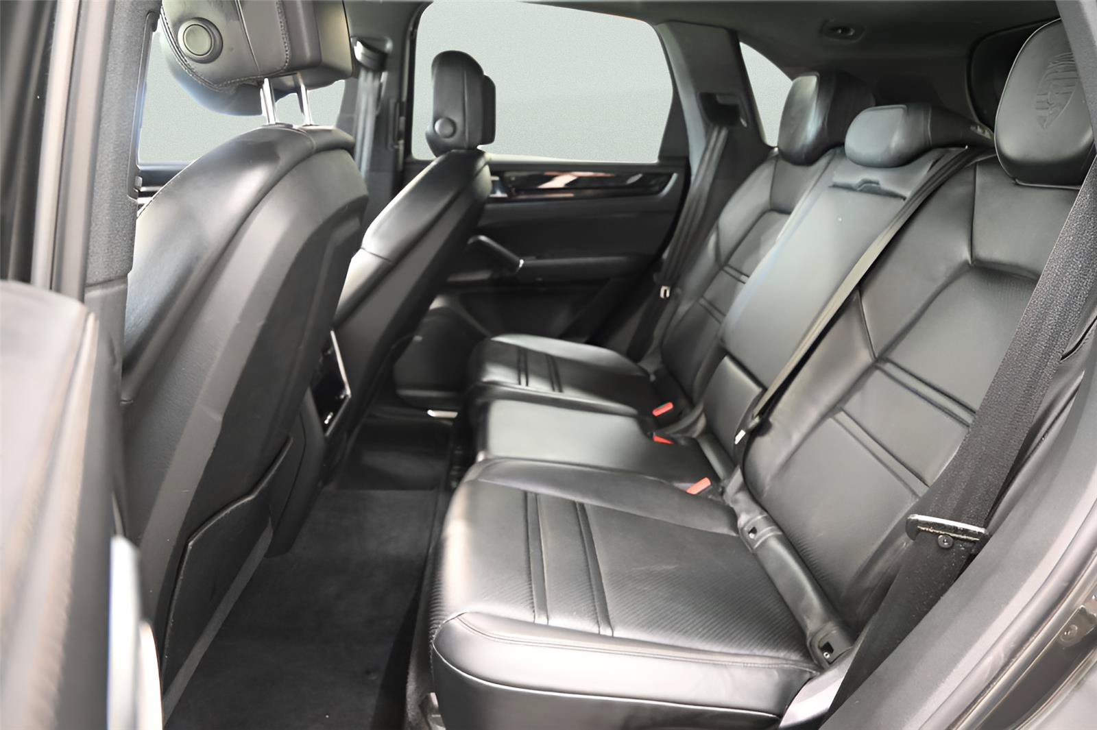 Used 2019 Porsche Cayenne S AWD/4WD image 15