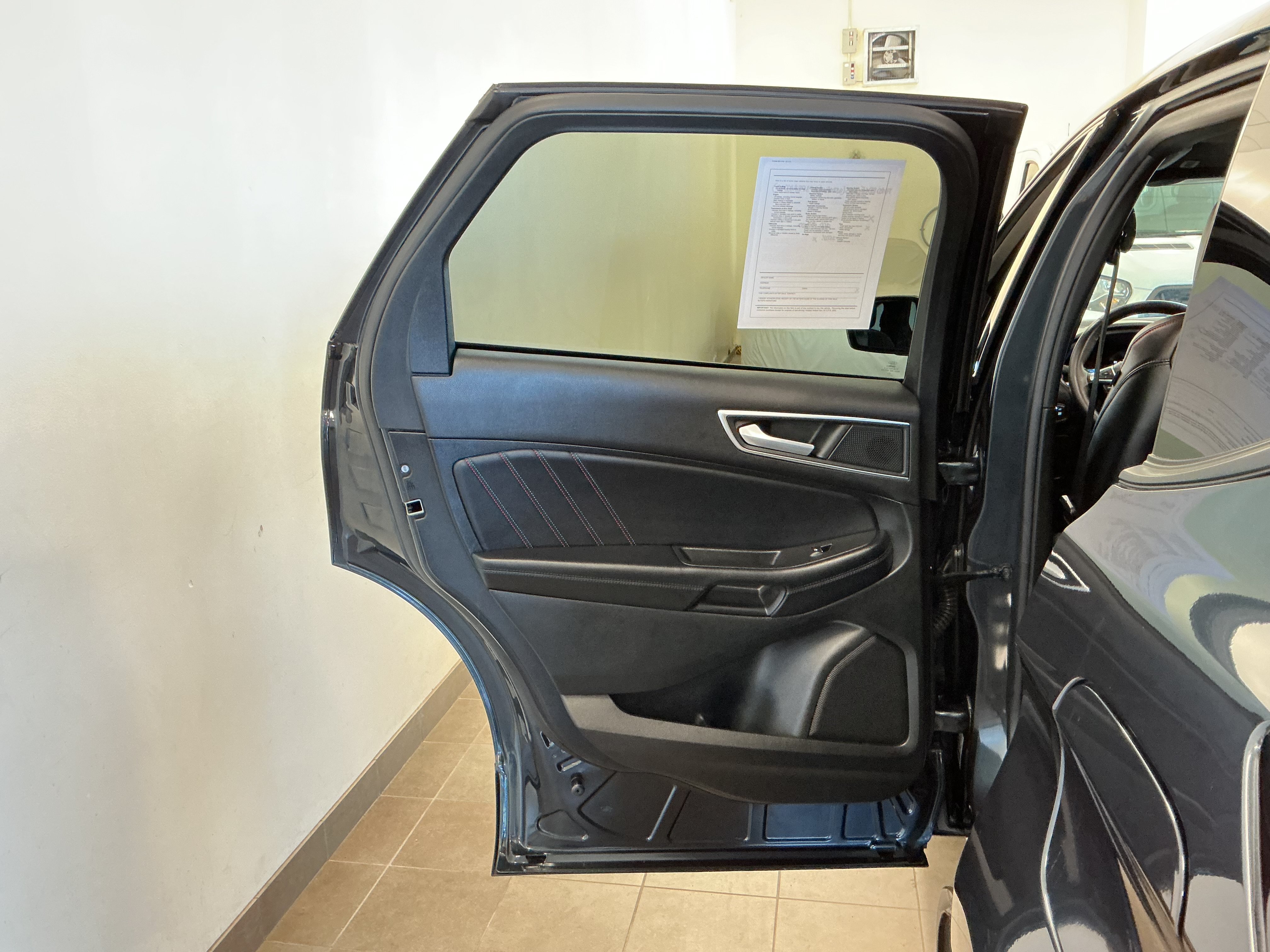 Used 2023 Ford Edge ST w/ Equipment Group 401A AWD/4WD image 9