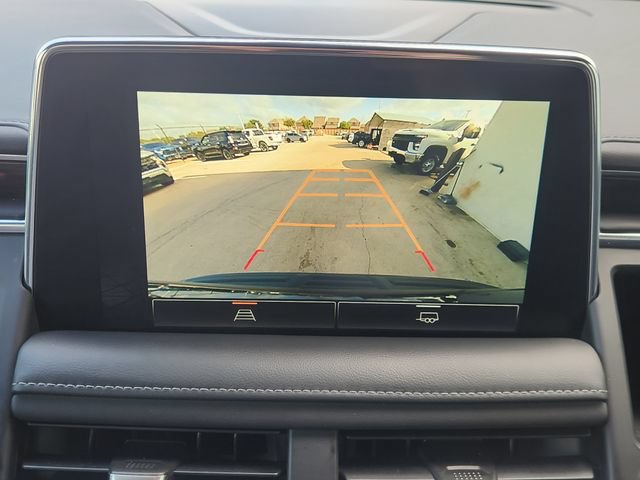Used 2022 GMC Yukon XL SLE RWD image 6