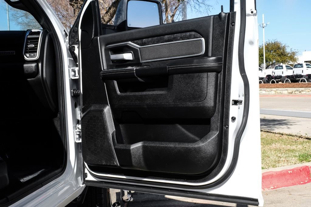 Used 2024 RAM 3500 Big Horn w/ Safety Group AWD/4WD image 47