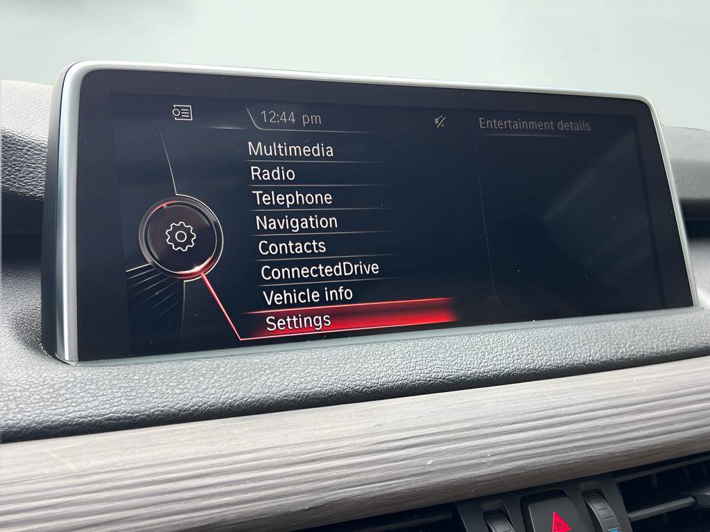 Used 2015 BMW X5 xDrive35d image 52