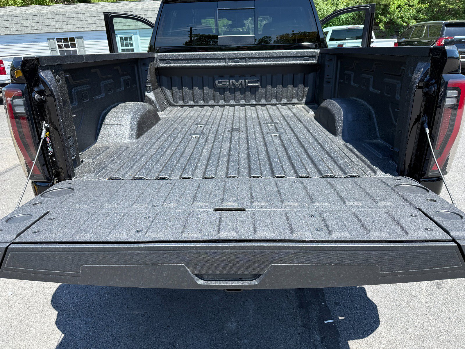 New 2026 GMC Sierra 2500 AT4 AWD/4WD image 20