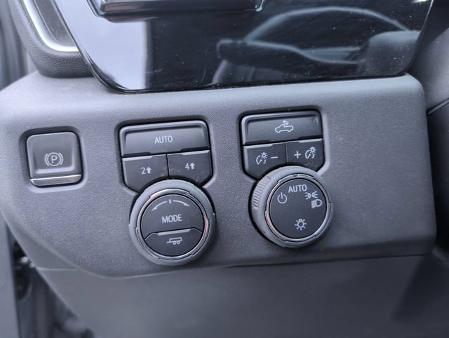 Used 2023 Chevrolet Silverado 1500 LT AWD/4WD image 26
