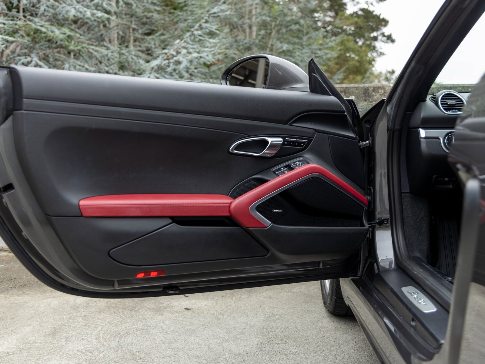 Certified 2017 Porsche 718 Boxster image 25