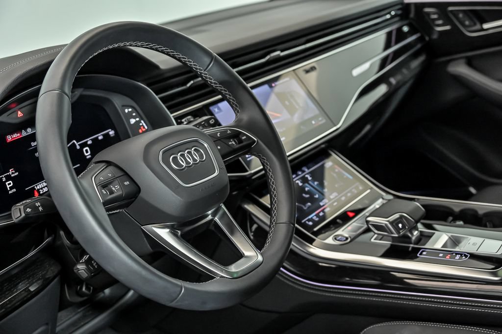 Used 2025 Audi Q7 3.0T Prestige w/ Prestige Package AWD/4WD image 16