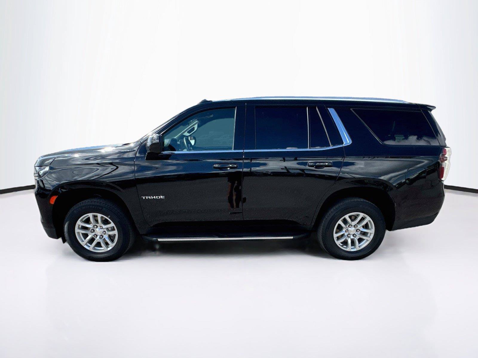 Used 2023 Chevrolet Tahoe LS w/ Driver Alert Package RWD image 2