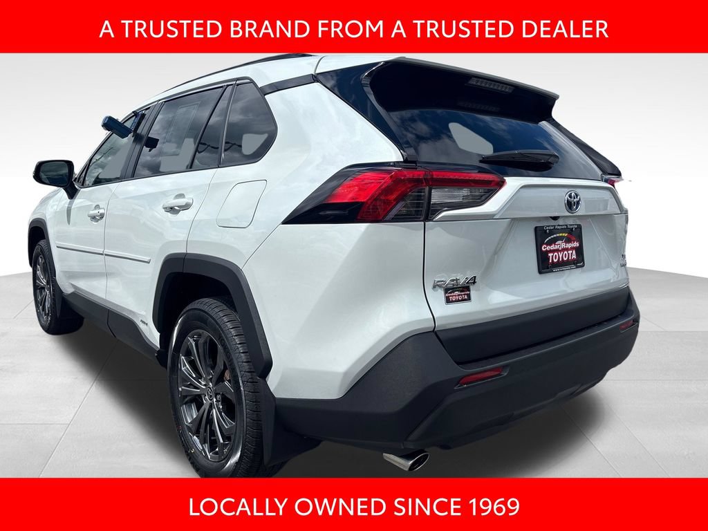 Certified 2023 Toyota RAV4 XLE Premium AWD/4WD image 4