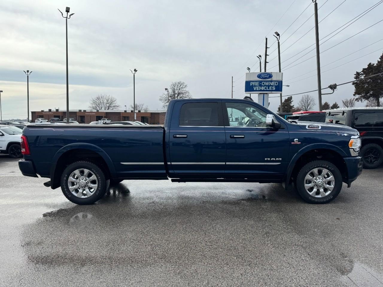 Used 2022 RAM 3500 Limited image 2