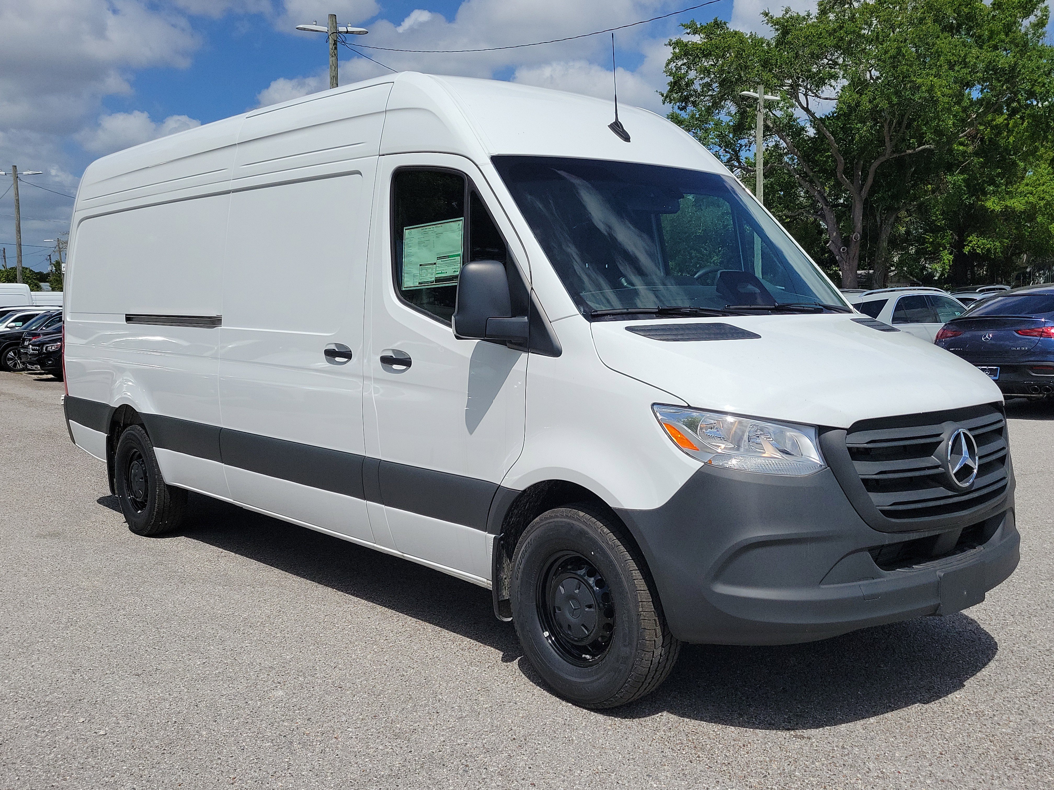 New 2025 Mercedes-Benz Sprinter 2500 image 2