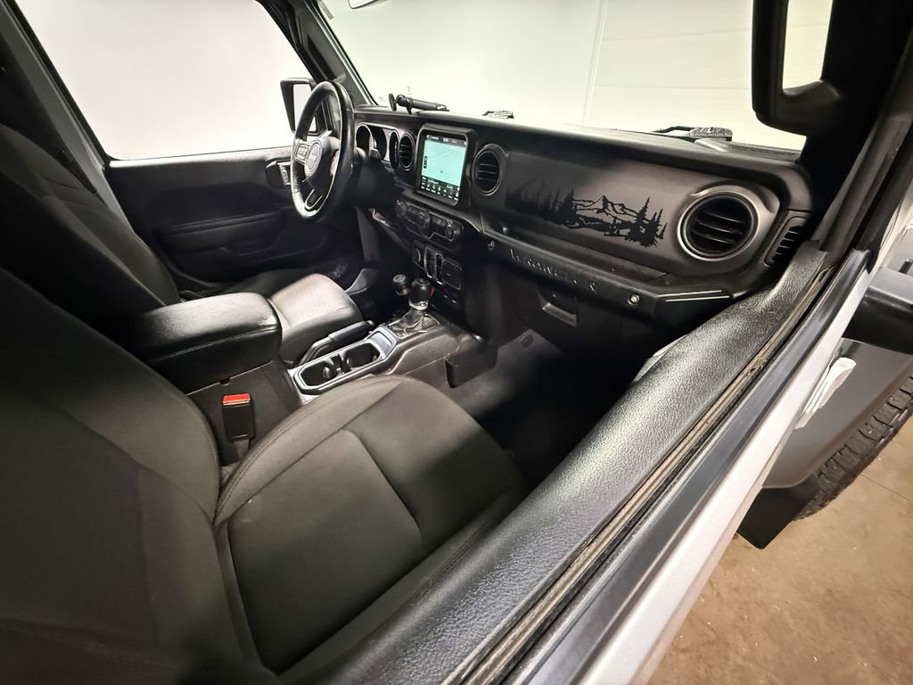 Used 2022 Jeep Wrangler Unlimited Sport image 59