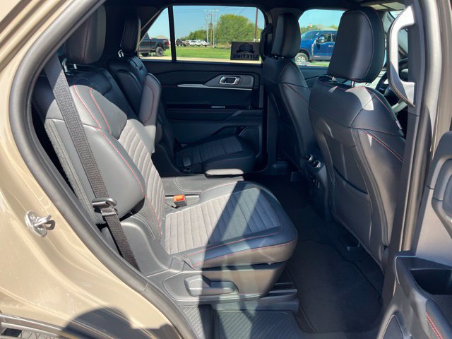 New 2027 Ford Explorer ST-Line w/ Premium Package RWD image 28