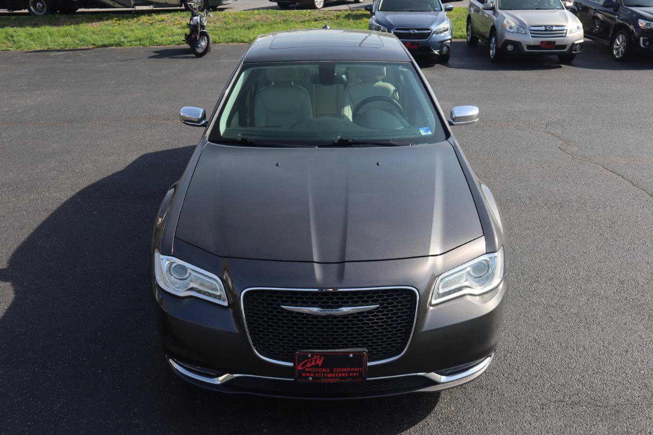 Used 2015 Chrysler 300 C w/ Light Group RWD image 4