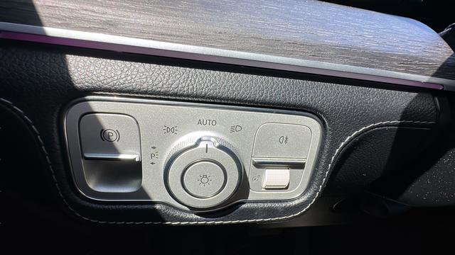 Used 2020 Mercedes-Benz GLE 450 4MATIC image 22